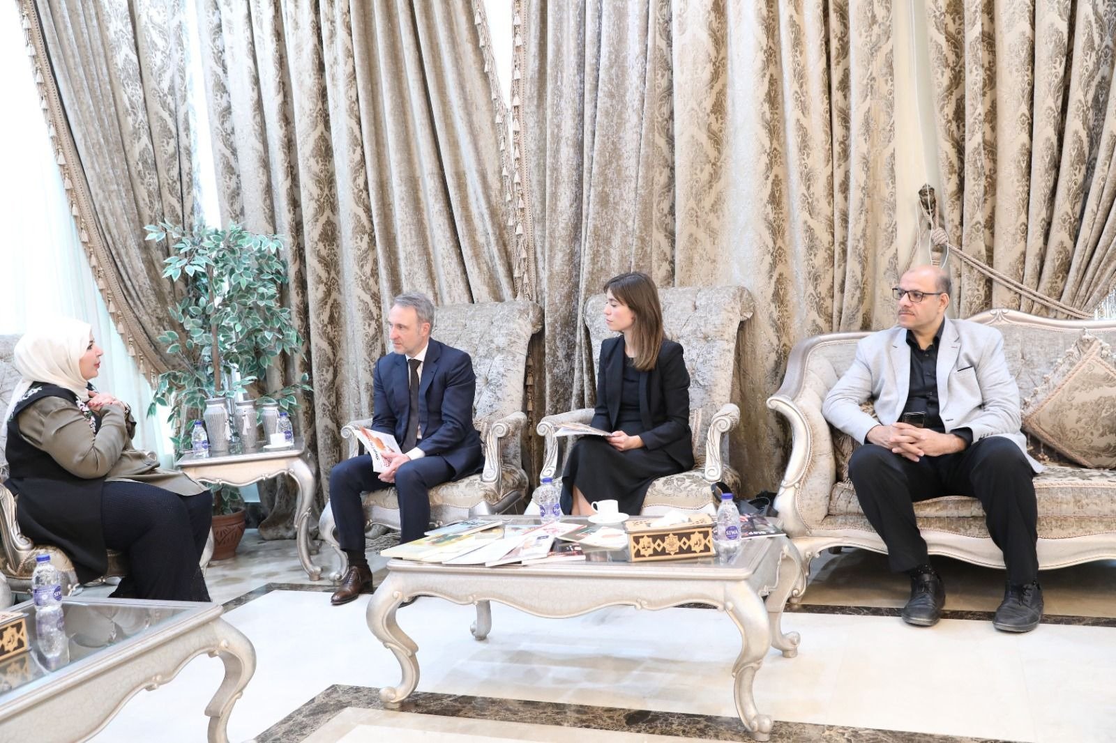 2419aed9 4928 4daf 98a5 1b0ffc546b46