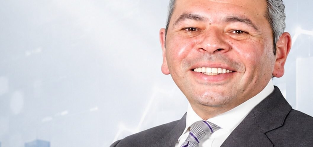 Ceo leverage jpg 1058x500